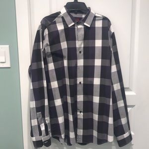 Alfani Men’s Button Down Size M